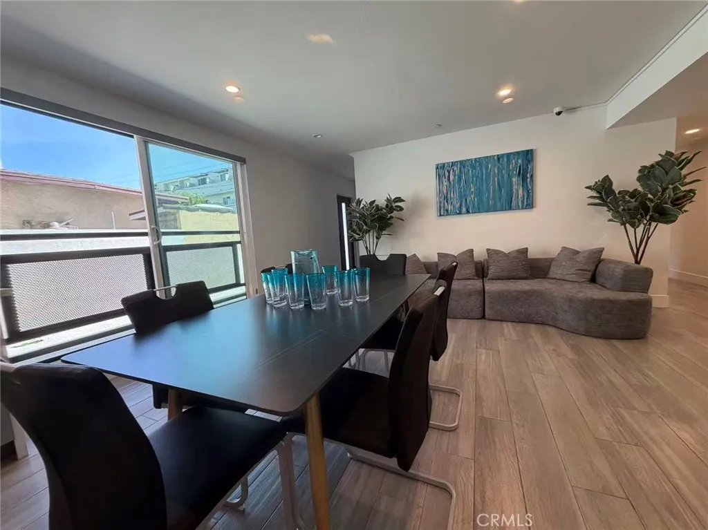 5654 La Mirada Avenue, Los Angeles, CA 90038