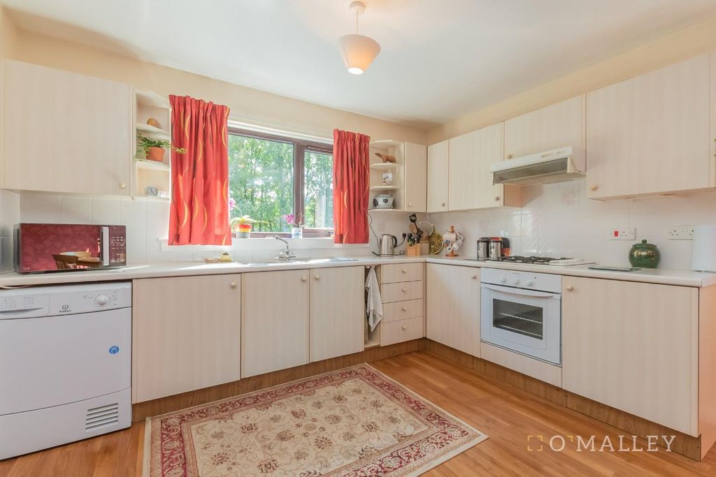 Additional image 16 of 2 bed bungalow for saleHillview Place, Dollar FK14