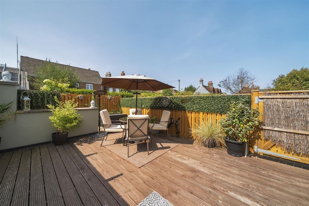 Additional image 2 of 2 bed flat for saleHigh West Street, Dorchester DT1