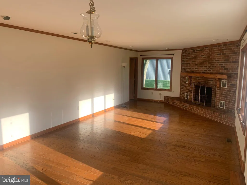 201 Barnhart Road, Westminster, MD 21158 photo 5