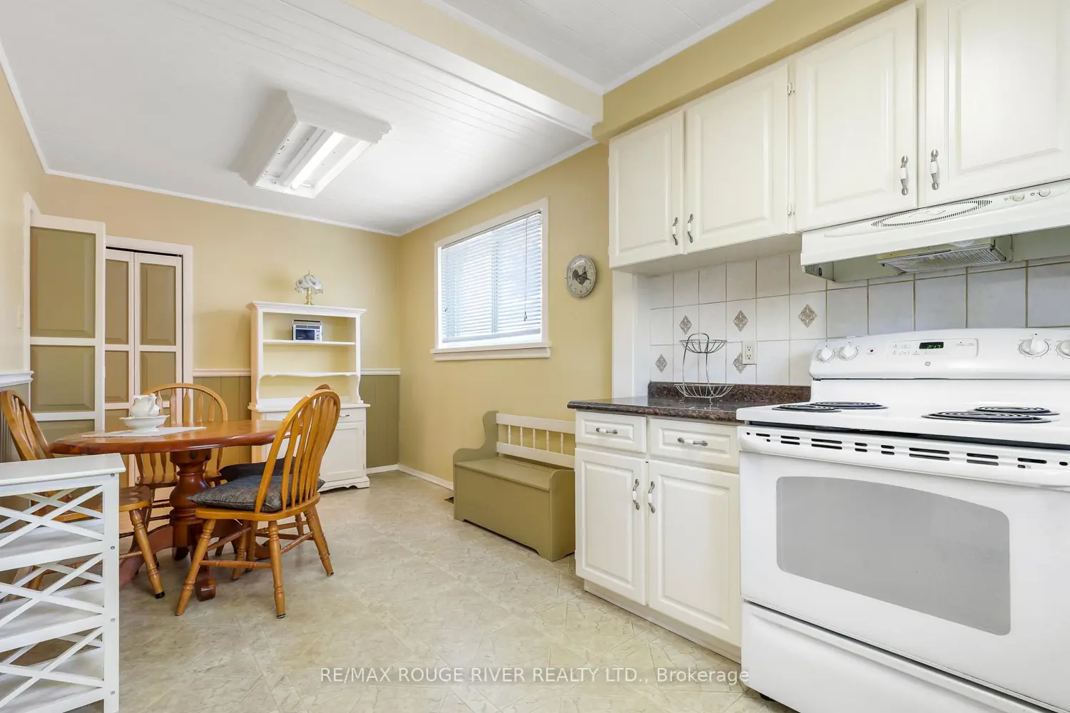 Additional image 3 of 14 Farmbrook Road