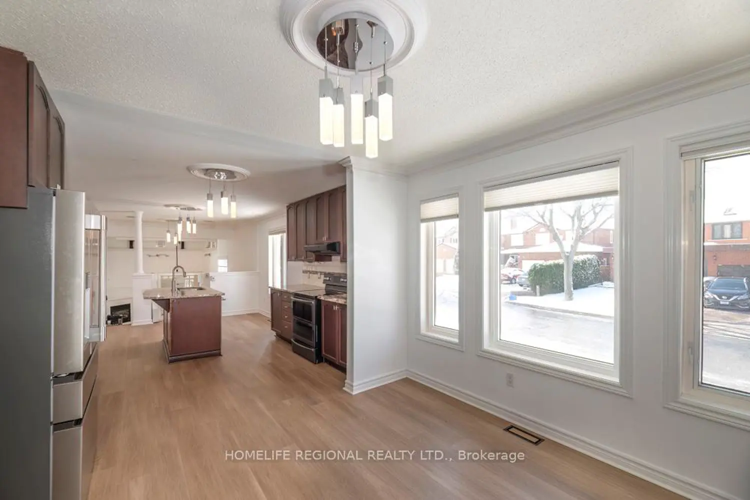 99 Goodman Drive photo 5