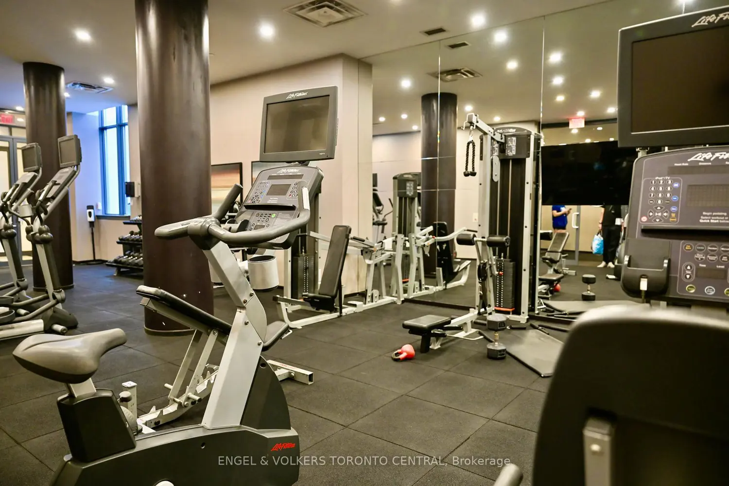Additional image 18 of 770 Bay Street 2504