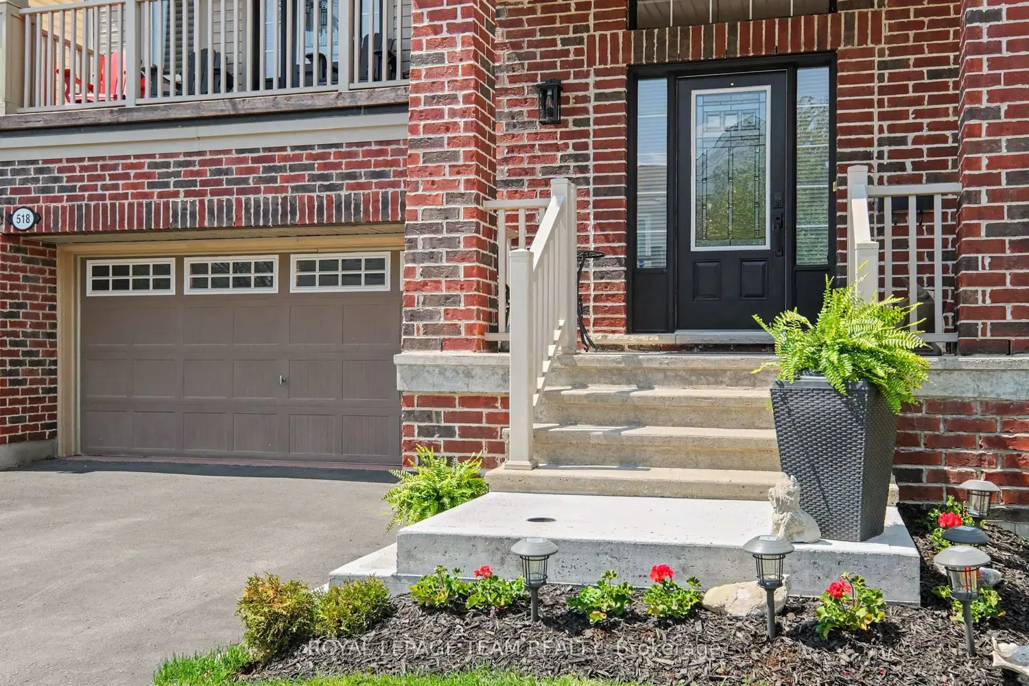 518 Shawondasee Street photo 3