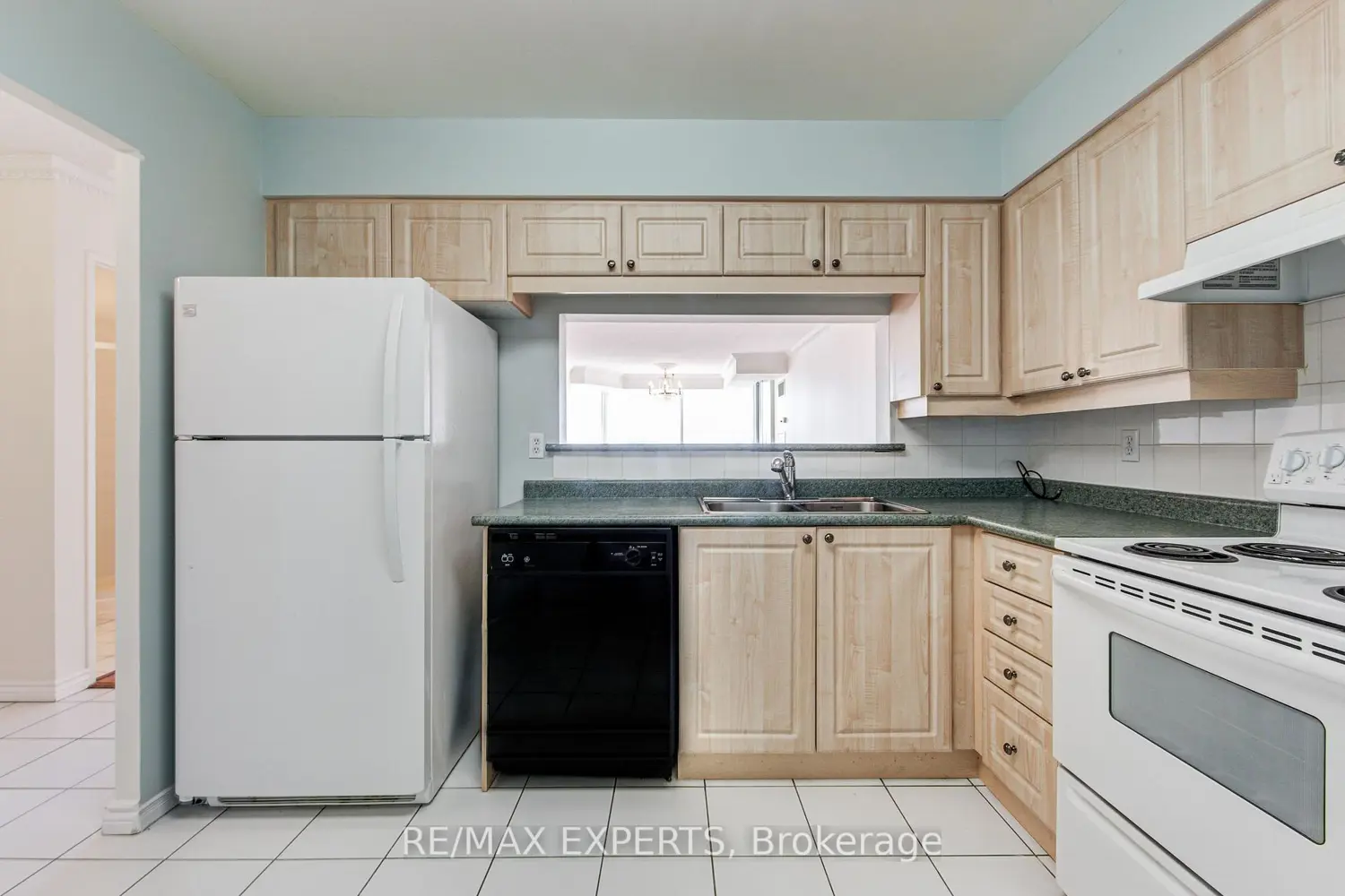 11 Townsgate Drive 1102 photo 5