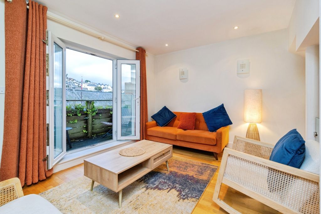 Additional image 2 of 2 bed flat for saleSouth Ford Road, Dartmouth, Devon TQ6