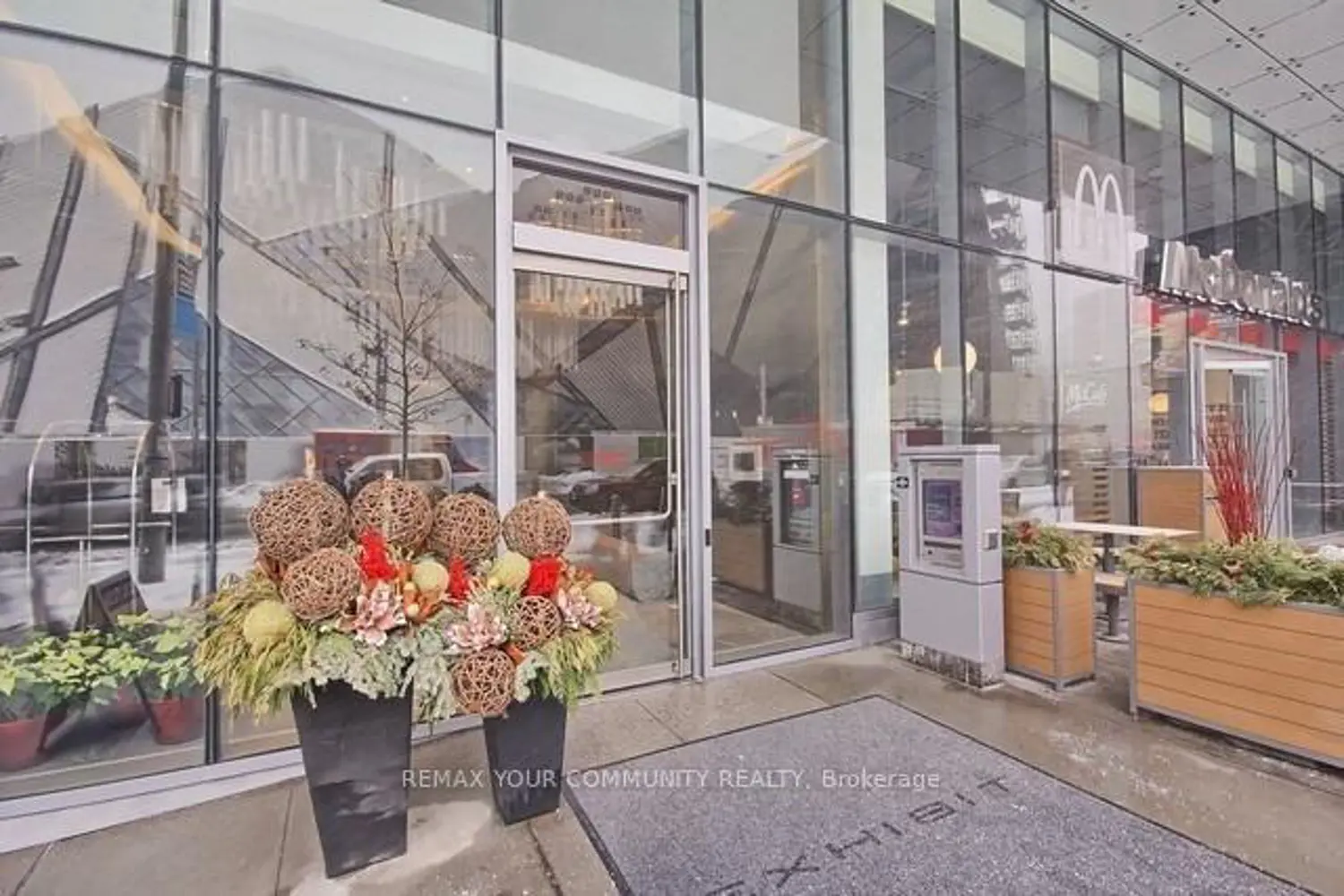 Additional image 2 of 200 Bloor Street 2006