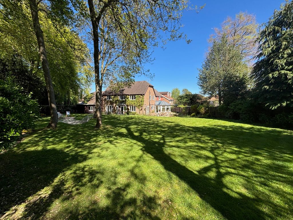Additional image 27 of 6 bed detached house for saleEllington Way, Epsom KT18