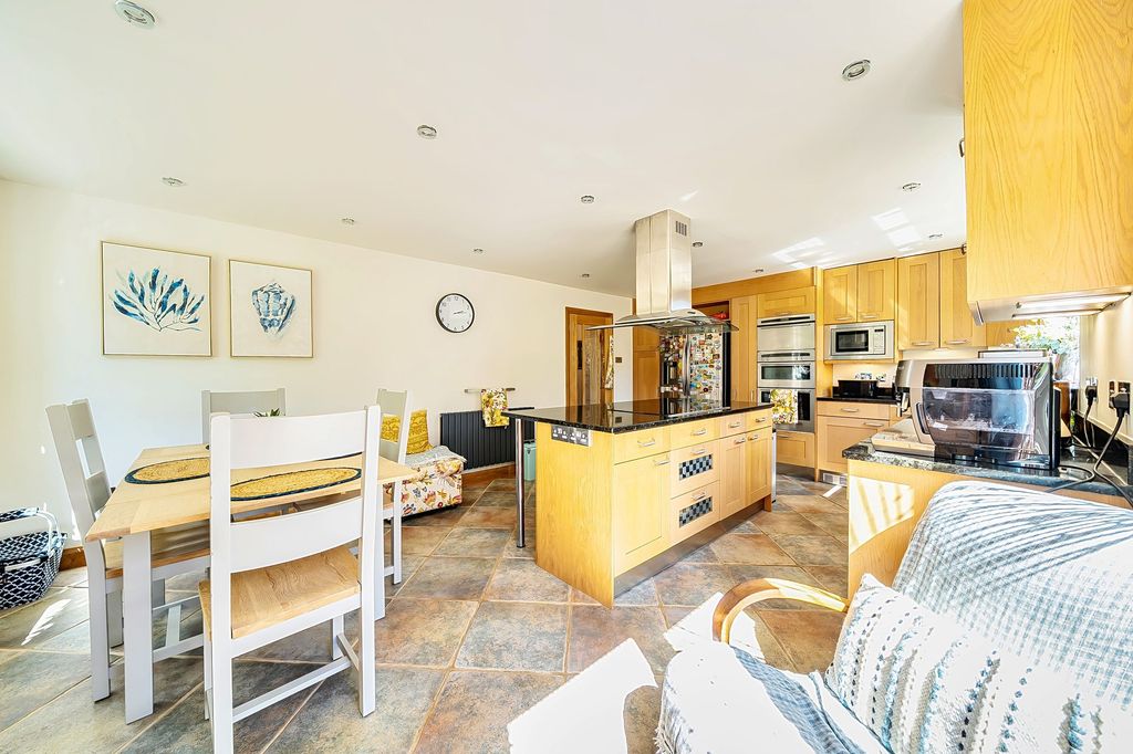Additional image 8 of 6 bed detached house for saleEllington Way, Epsom KT18
