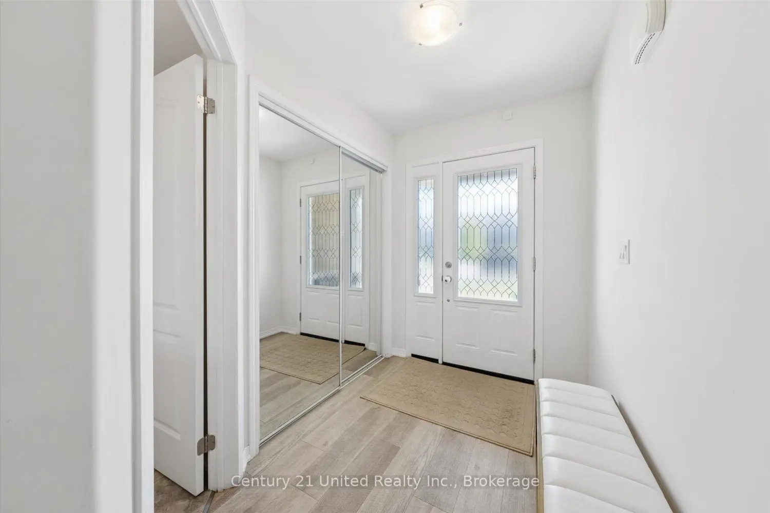 1621 Hetherington Drive photo 2