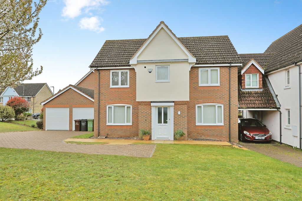 4 bed detached house for saleWallace Close, Dereham NR19