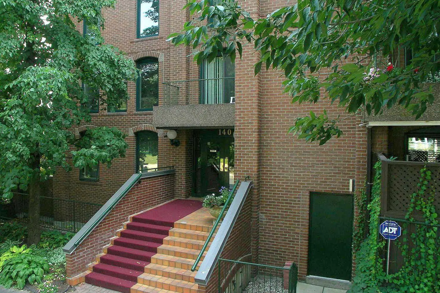 140 Rideau Terrace 1