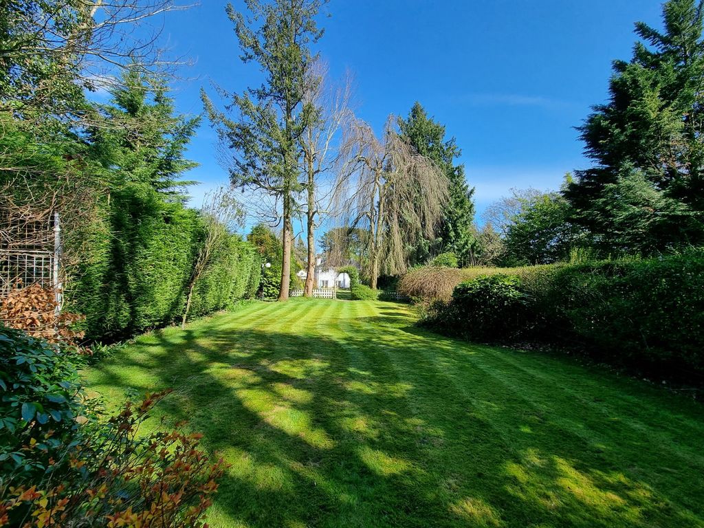 Additional image 2 of 5 bed detached house for saleBakeham Lane Englefield Green Egham, Surrey TW20