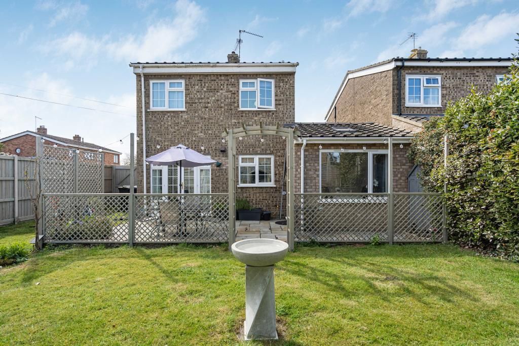 3 bed link detached house for saleThe Chase, Ely CB6 photo 4