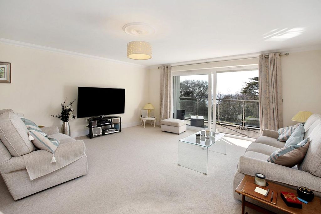 Additional image 8 of 2 bed flat for saleHolcombe Drive, Dawlish EX7