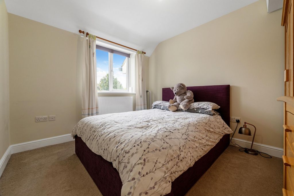 Additional image 14 of 5 bed detached house for saleVillage Road Thorpe Egham, Surrey TW20