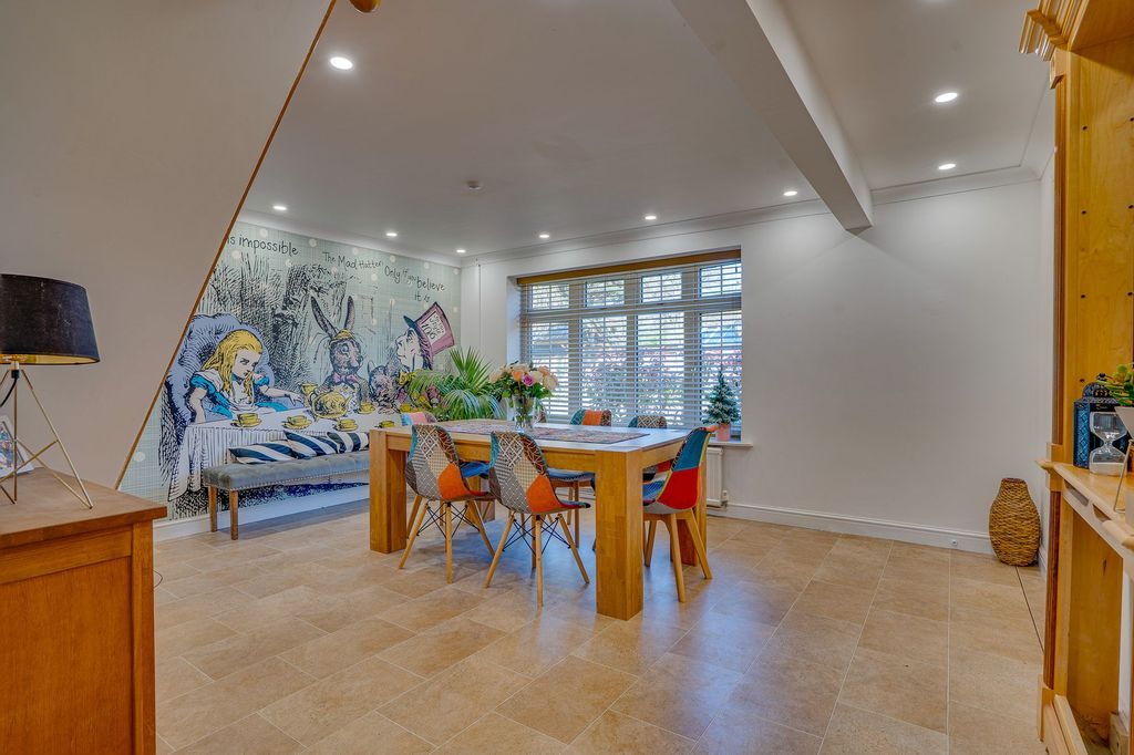Additional image 14 of 4 bed detached house for saleCompton Close, Boyatt Wood, Eastleigh SO50
