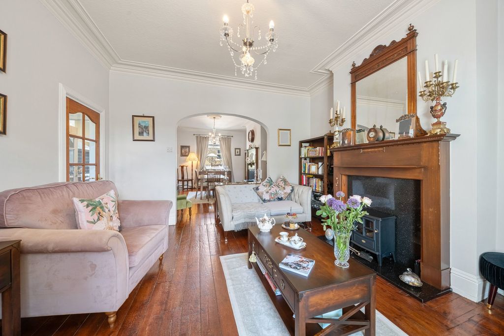Additional image 4 of 4 bed terraced house for saleJepson Lane, Elland HX5