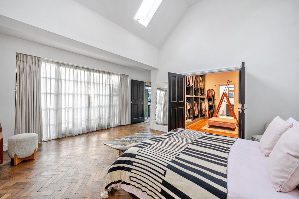 Additional image 3 of 4 bed terraced house for saleDowns Road, Epsom KT18