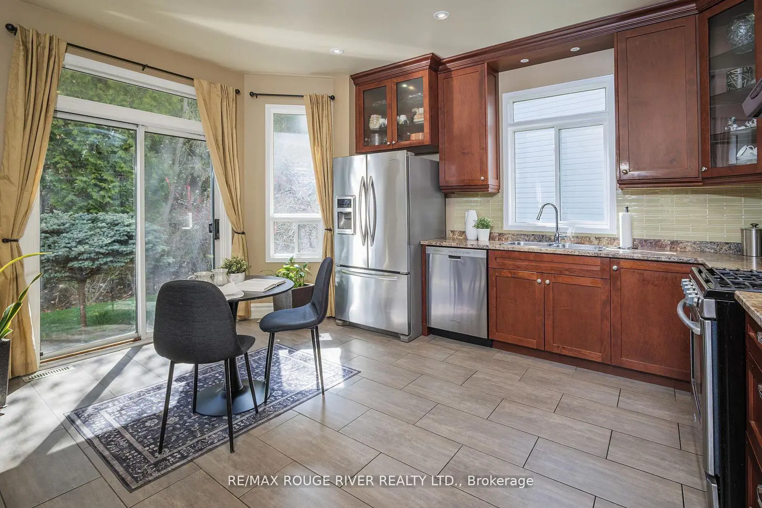 Additional image 8 of 433 Woodsmere Crescent