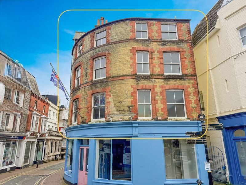 3 bed flat for saleHigh Street, Cowes PO31