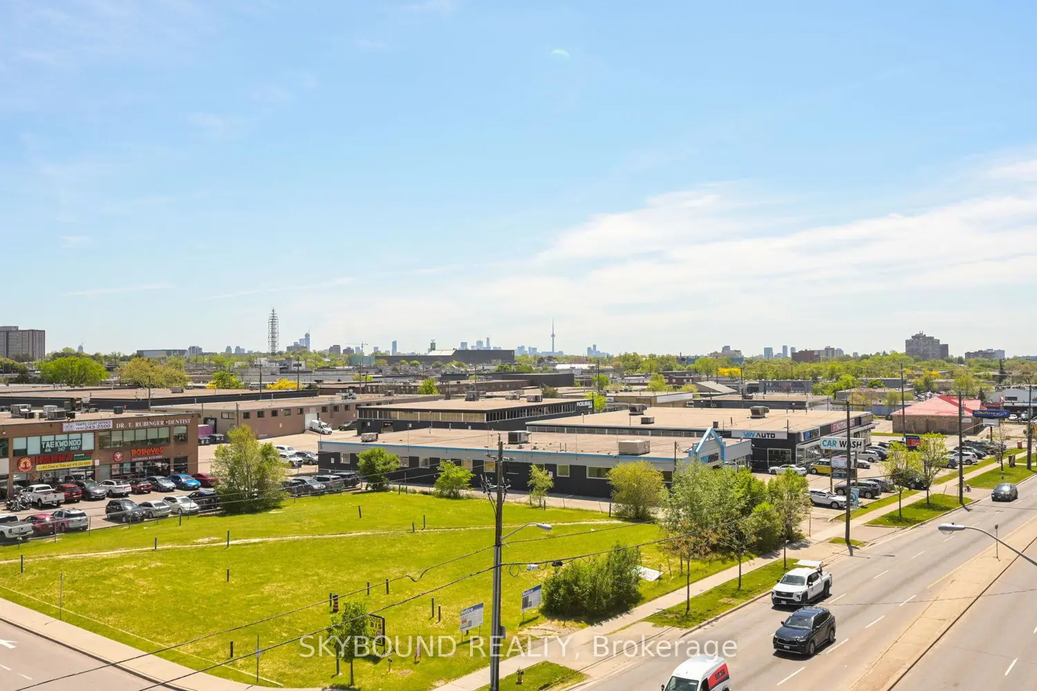 Additional image 17 of 1415 Lawrence Avenue 516