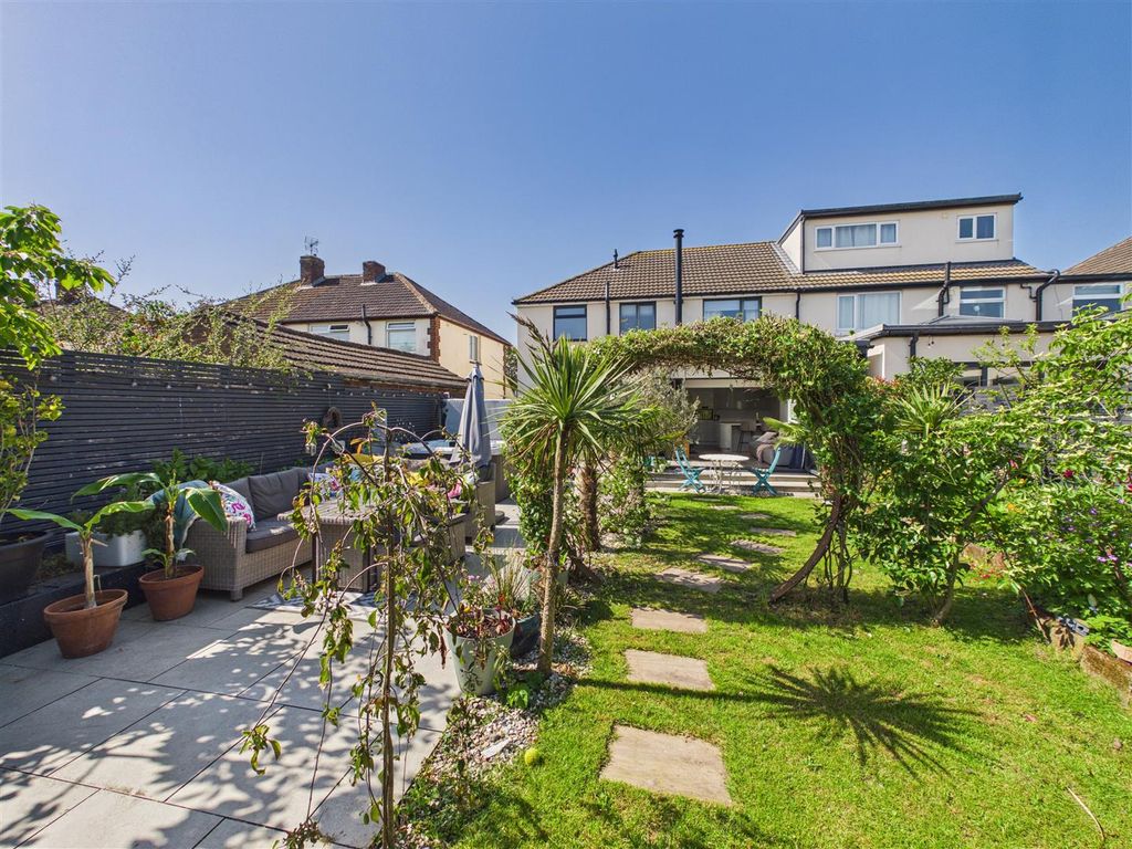 Additional image 37 of 3 bed property for saleHilltop Road, Dronfield S18