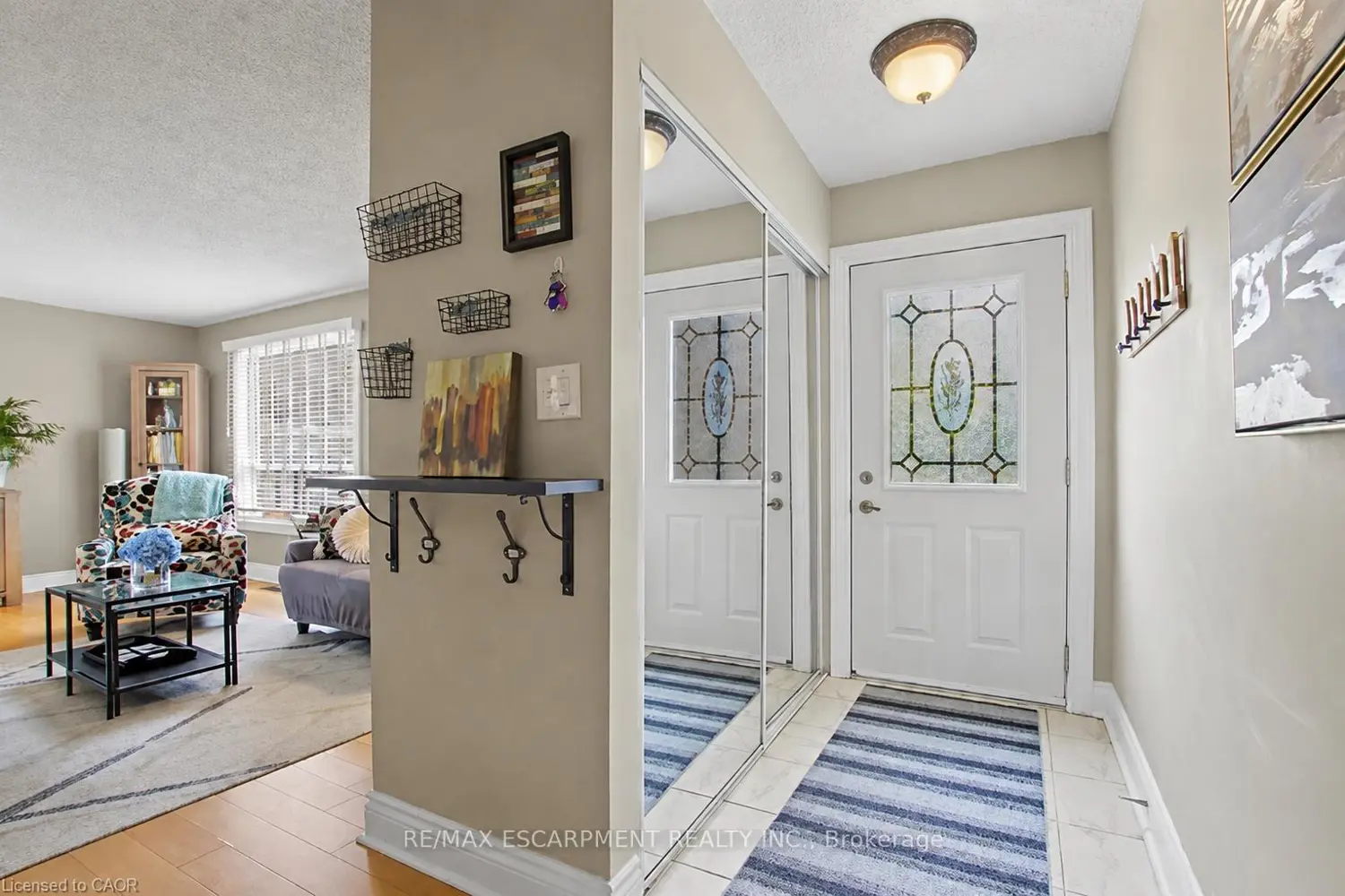 661 Francis Road 4 photo 2