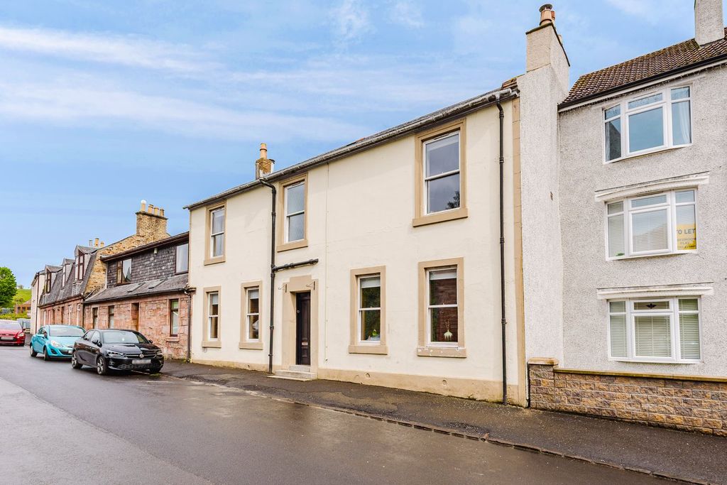 4 bed terraced house for saleHigh Street, Newmilns KA16