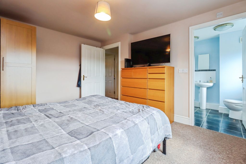 Additional image 9 of 2 bed flat for saleNewtown Road, Whitchurch SY13