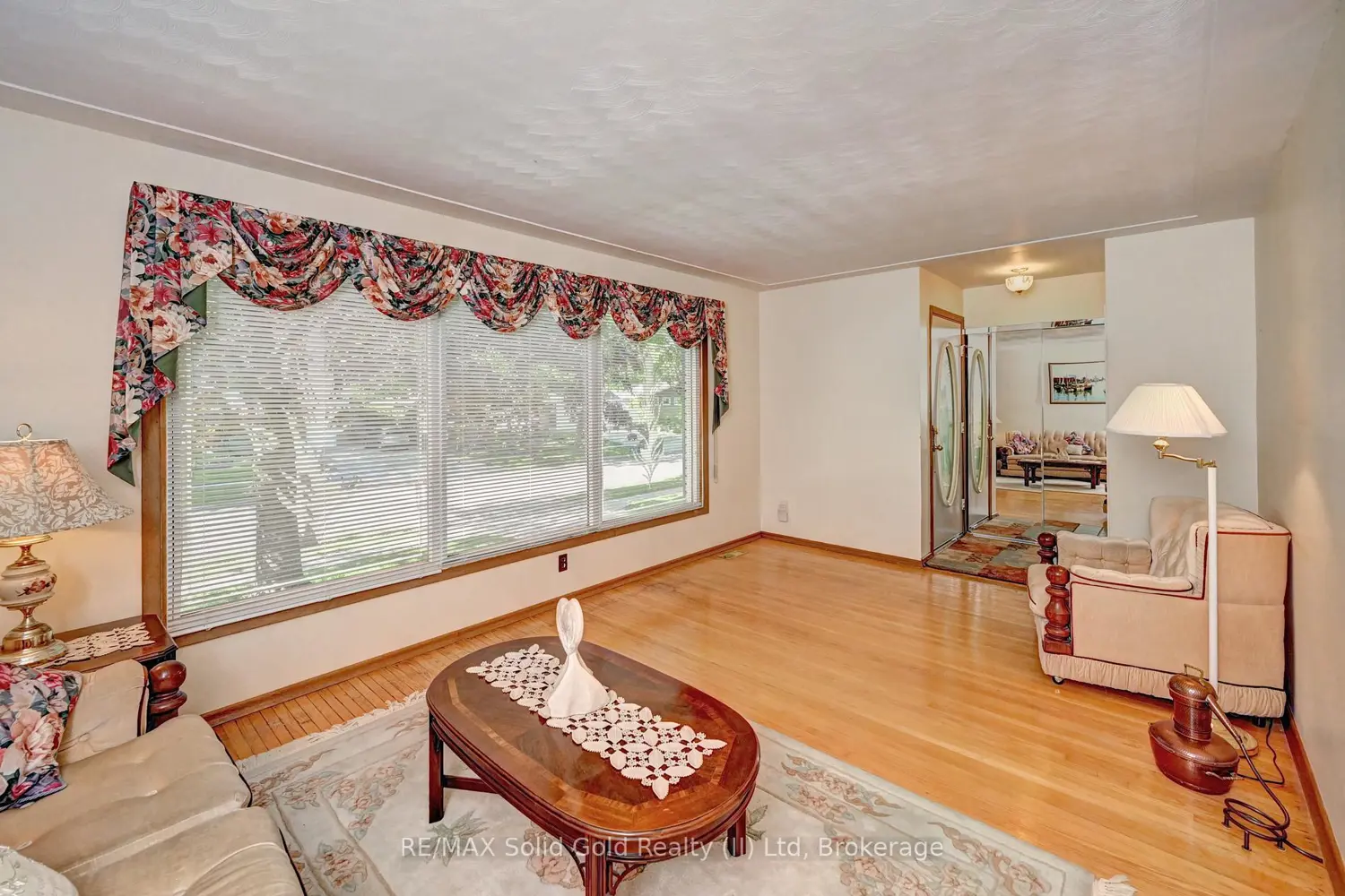 132 Forest Hill Drive photo 3