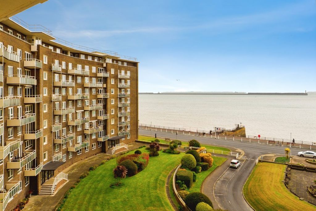 Additional image 19 of 3 bed flat for saleThe Gateway, Dover CT16