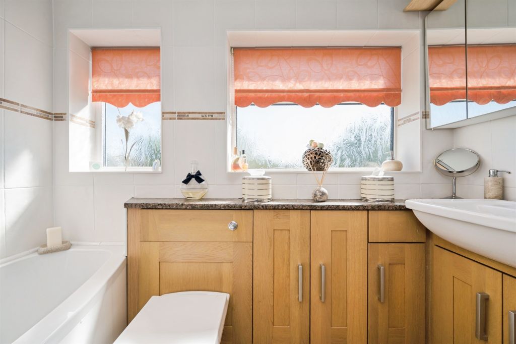 Additional image 18 of 3 bed end terrace house for saleMonks Way, Eastleigh SO50