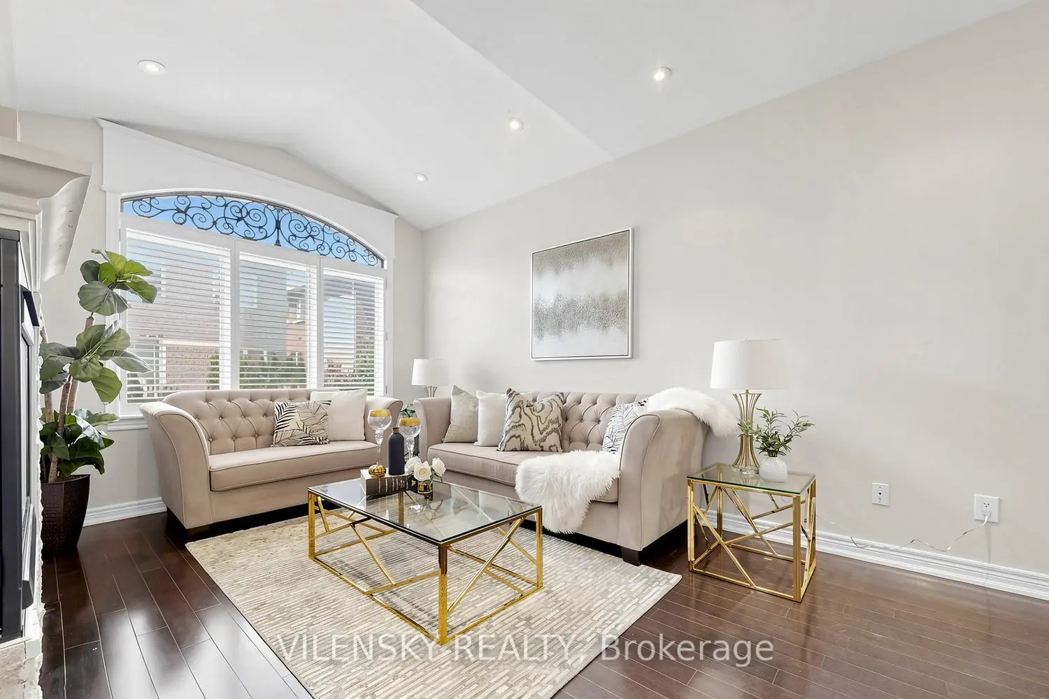148 Southvale Drive photo 4