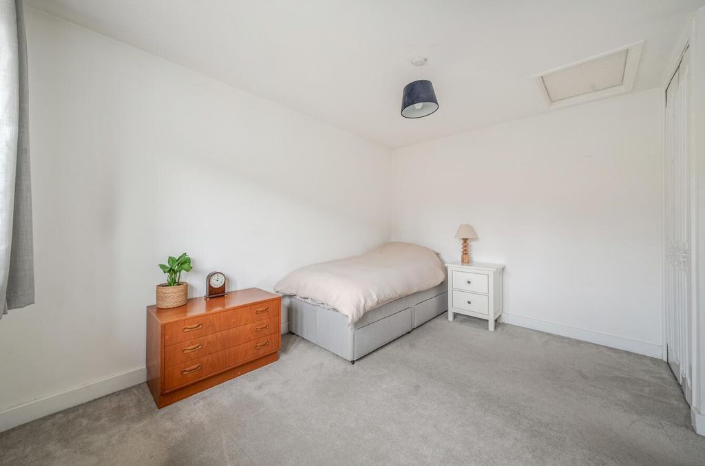 Additional image 9 of 1 bed property for saleStratford Place, Eastleigh SO50