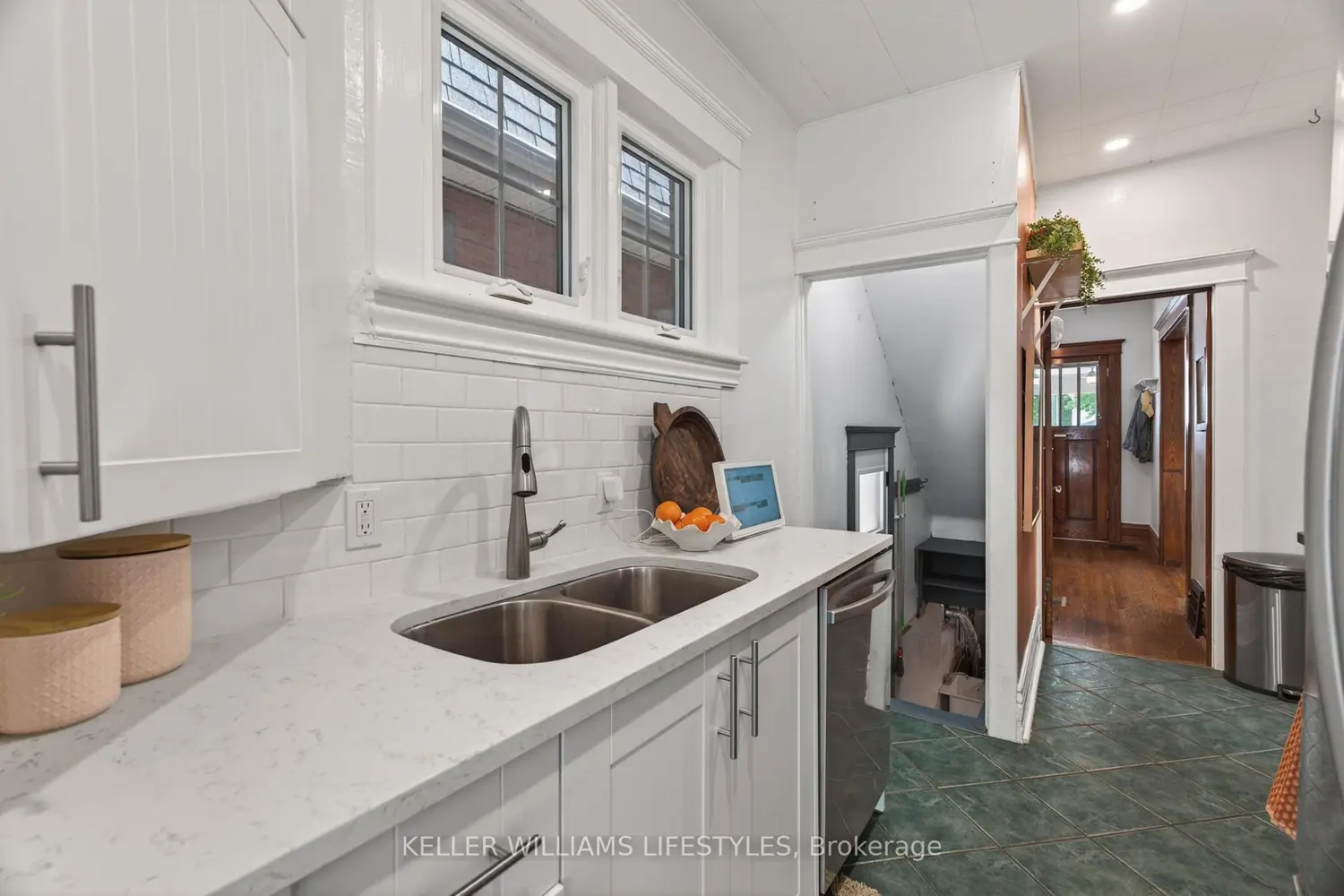 Additional image 7 of 882 1/2 William Street