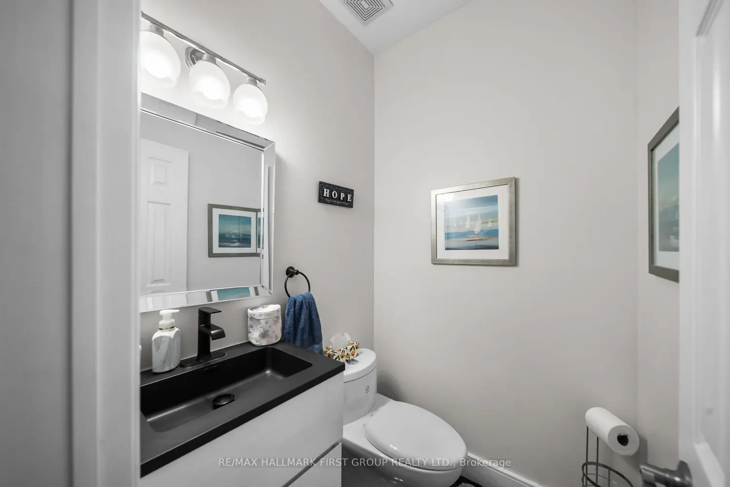 62 Cachet Boulevard photo 3