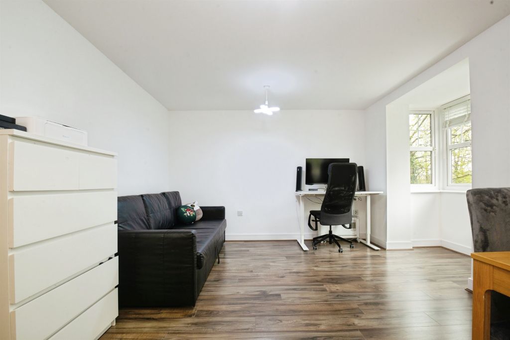 Additional image 4 of 2 bed flat for saleHeol Tre Forys, Penarth CF64