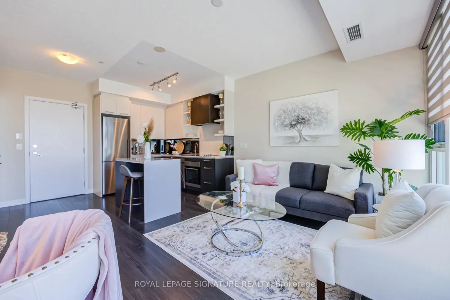 Additional image 6 of 1830 Bloor Street 920