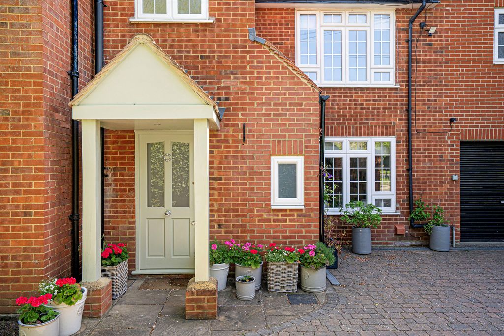 Additional image 5 of 6 bed detached house for saleBagshot Road, Englefield Green, Surrey TW20