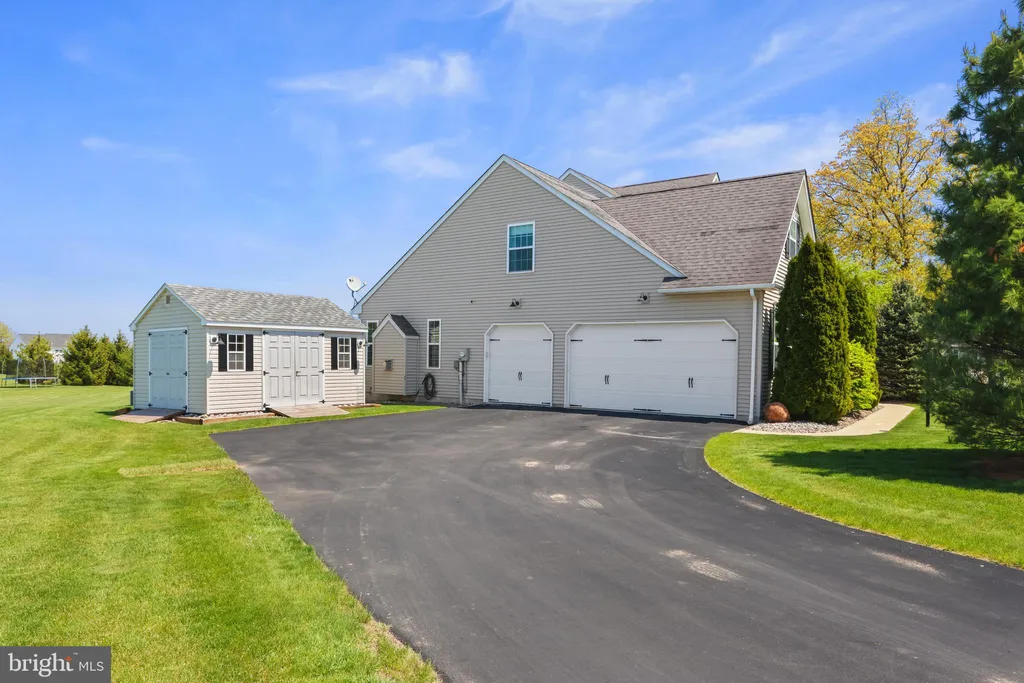 Additional image 9 of 2255 Redwood Drive, Slatington, PA 18080