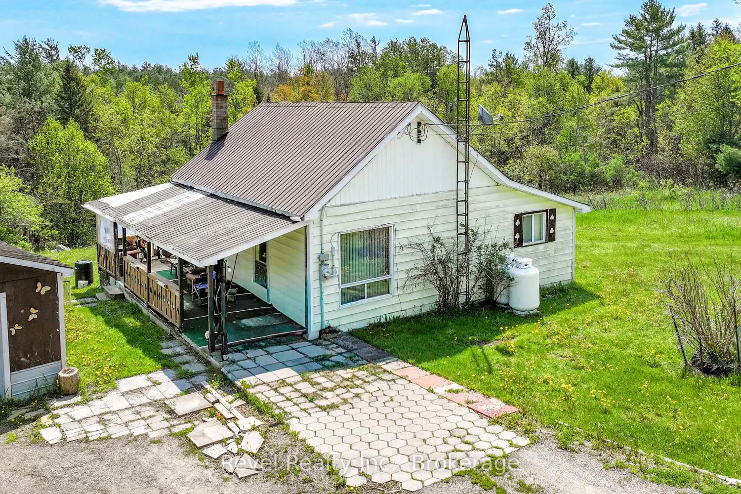 4900 Monck Road