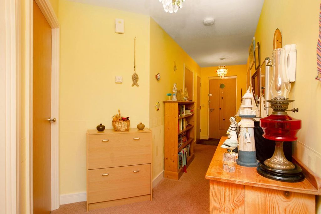 Additional image 6 of 2 bed flat for saleEast Cliff Road, Dawlish EX7