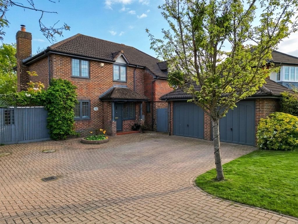 5 bed detached house for saleRivermead, East Molesey KT8