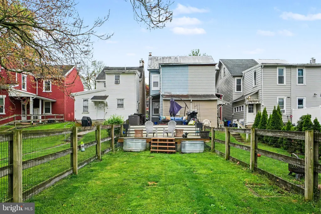 Additional image 2 of 315 W High Street, Womelsdorf, PA 19567
