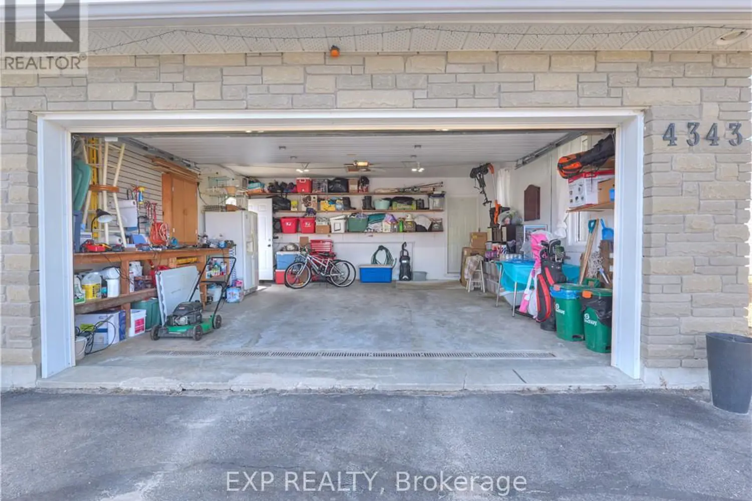 Additional image 17 of 4343 Chateau Crescent