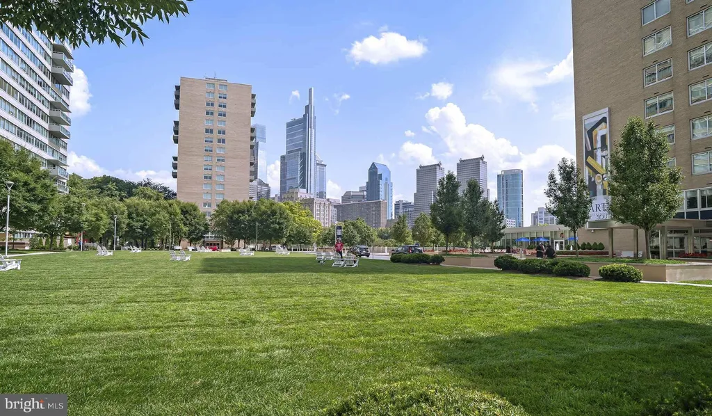 Additional image 17 of 2200 Benjamin Franklin Parkway Unit S0908, Philadelphia, PA 19130