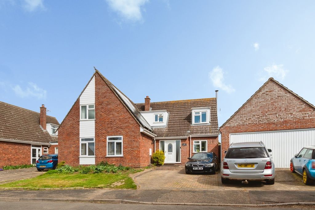 5 bed detached house for saleChampneys Road, Diss, Norfolk IP22