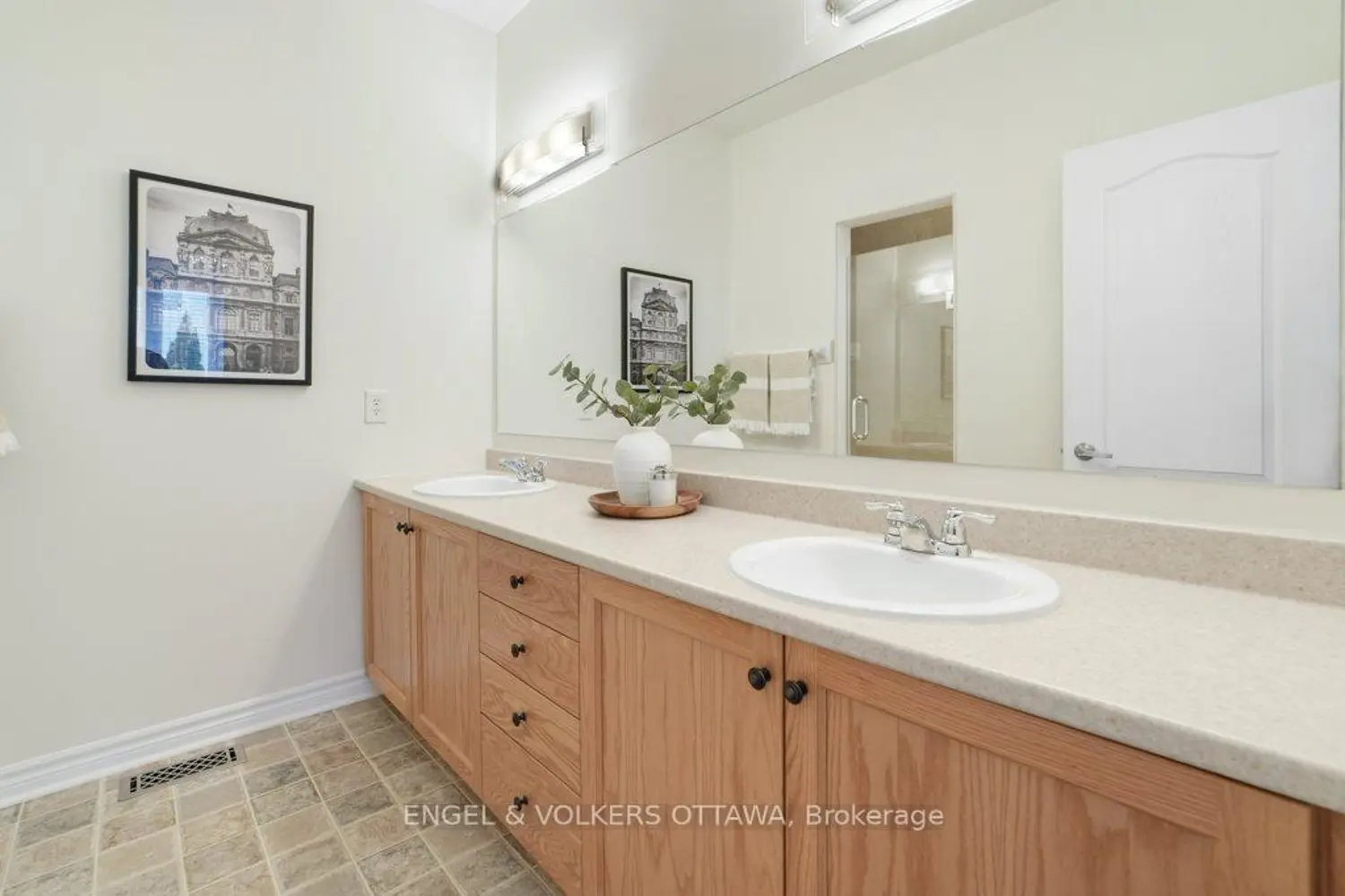 Additional image 10 of 2531 Stone Cove Crescent