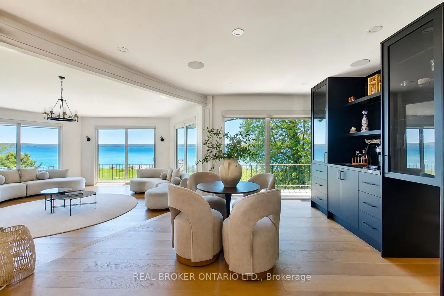 285 Balmy Beach Road photo 4